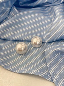 96. Go big or go home Pearl stud earrings