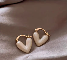 Load image into Gallery viewer, 105. Lovely cream enamel heart earrings