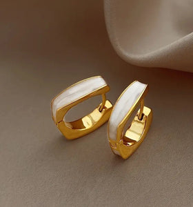 158. U shaped enamel inlay hoop earrings